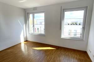 Moderne 5-Zimmer-Wohnung mit zwei Terrassen und zwei Bädern  in Köln - Ostheim – Die vollständige Adresse der Immobilie erhältst du vom Anbieter., 51107 Ostheim, Köln – Vorschaubild 3