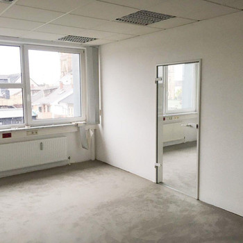 Flexibel aufteilbare Büroflächen mit sehr guter Anbindung | Ausbau nach Mieterwunsch