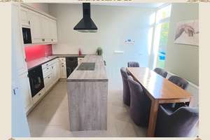 MASSIVES HAUS IN VERKEHRSGÜNSTIGER LAGE! ++ SMARTE AUSSTATTUNG ++ NEUE PHOTOVOLTAIK ANLAGE ++ – Die vollständige Adresse der Immobilie erhältst du vom Anbieter., 47533 Kleve – Vorschaubild 1