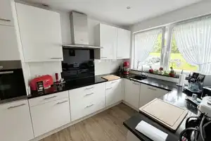 Stadt und Natur - Modernes Wohnen mit Einliegerwohnung in Frechen-Königsdorf – Rhein-Erft-Kreis – Vorschaubild 5