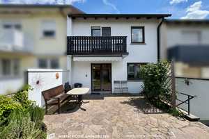 Ansprechendes Reihenmittelhaus mit Garage in der Gartenstadt - Schweinfurt – Schweinfurt – Vorschaubild 1
