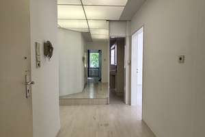 Altbau-Charme trifft Komfort – 2,5-Zimmer mit Balkon in Stuttgart – Die vollständige Adresse der Immobilie erhältst du vom Anbieter., 70435 Zuffenhausen-Mitte, Stuttgart – Vorschaubild 5