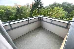 Renovierungsobjekt mit idyllischem Grünblick – Verwandeln Sie es in Ihr Traumheim! – Hakenfelder Str. 9, 13587 Berlin – Vorschaubild 4