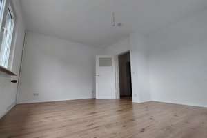 Renovierte, ansprechende 2-Raum-Wohnung im 1.OG nahe der Essener Grenze! – Kaisersfeld 3, 46047 Bermensfeld, Oberhausen – Vorschaubild 2