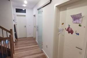 Geräumige, möblierte Doppelhaushälfte mit Garten, Pool und Kamin in ruhiger Lage - HH-Eidelstedt – 22523 Eidelstedt, Hamburg – Vorschaubild 13