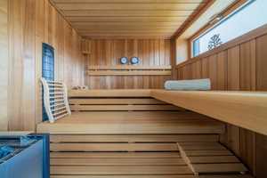 Architektur trifft Alpenblick: Exklusives Familiendomizil im Chiemgau mit Almhütte und Schwimmteich – Traunstein (Kreis) – Vorschaubild 18
