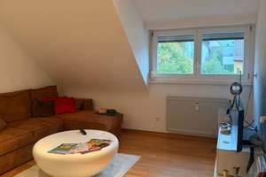 ++ S-Untertürkheim: Schöne 3-Zi.-DG-Wohnung + TL-Bad + Keller + gute Lage ++ – Die vollständige Adresse der Immobilie erhältst du vom Anbieter., 70327 Untertürkheim (Ortsteil), Stuttgart – Vorschaubild 1