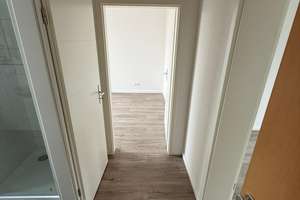 Frisch saniert: Helle 2-Zimmer-Dachgeschosswohnung mit Balkon in Magdeburg Lemsdorf – Ballenstedter Straße 3, 39118 Lemsdorf, Magdeburg – Vorschaubild 8