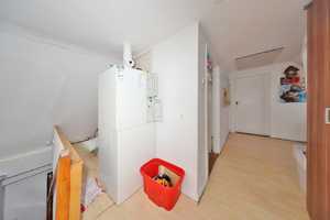 TT bietet an: Ein Haus mit Geschichte  und viel Entwicklungspotenzial! – Wilhelmshaven – Vorschaubild 11