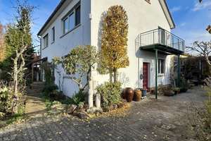 Seltene Kombination aus Wohnhaus und großer Halle auf einem ca. 1.050 qm großen Grundstück ! – Die vollständige Adresse der Immobilie erhältst du vom Anbieter., 68163 Neuostheim/Neuhermsheim, Mannheim – Vorschaubild 2