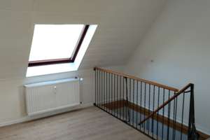 Frisch renovierte 3-Zimmer Dachgeschosswohnung zum Bezug bereit – Die vollständige Adresse der Immobilie erhältst du vom Anbieter., 45899 Beckhausen, Gelsenkirchen – Vorschaubild 9