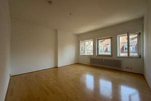 Wohnen mit Charakter: 3-Zimmer-Dachgeschosswohnung in der Weststadt – Die vollständige Adresse der Immobilie erhältst du vom Anbieter., 76135 Weststadt, Karlsruhe – Vorschaubild 7