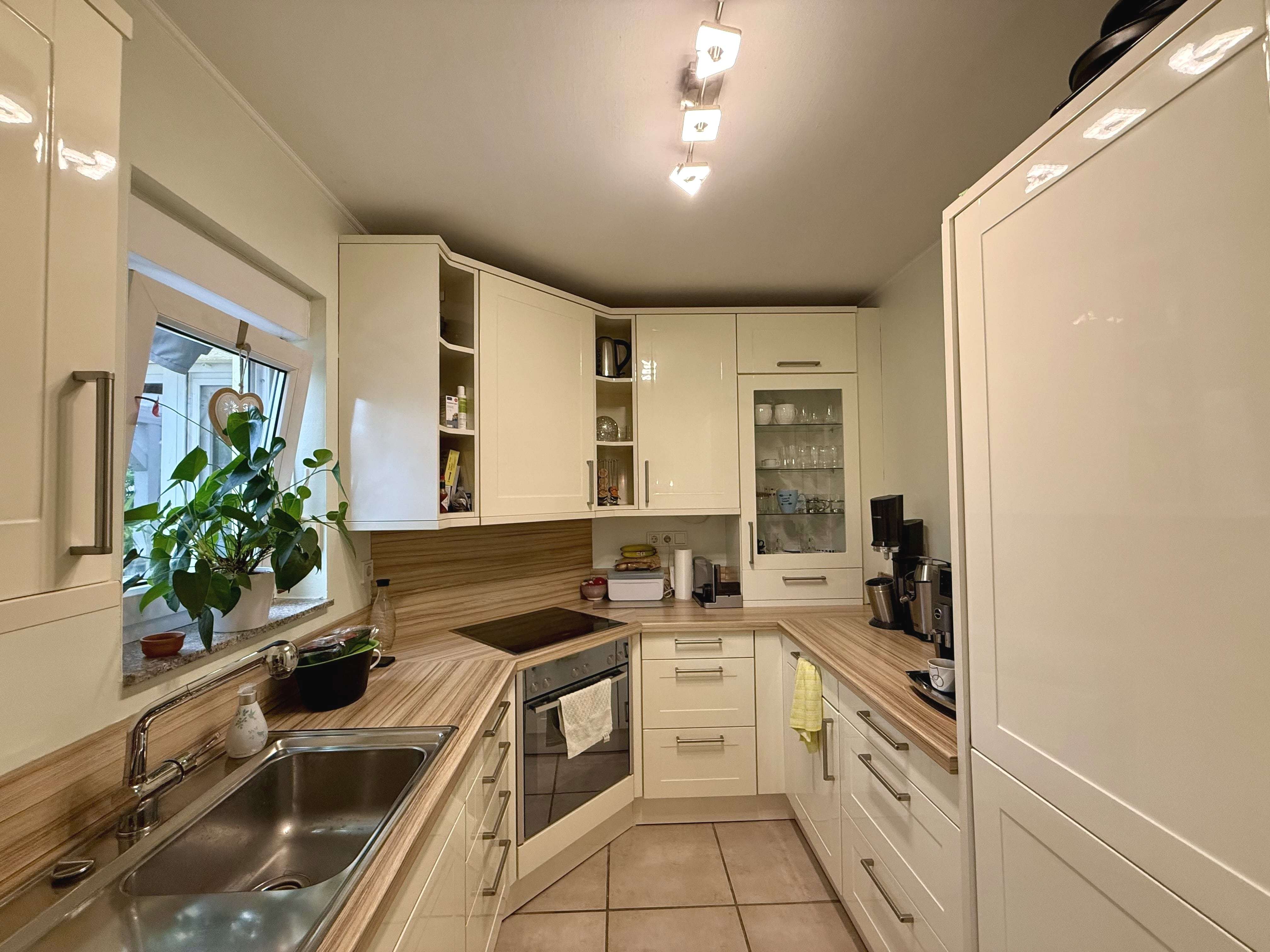 Immobilie in Wadgassen - Saniertes Ein- bis Zweifamilienhaus in ruhiger Lage von Wadgassen-Differten! - Bild 2