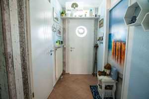 gemütliches Reihenmittelhaus mit Fernwärme – Keller, Garten, Gäste-WC & ausgebautem Dachgeschoss – Berlin – Vorschaubild 3