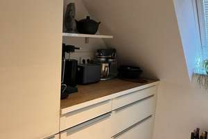Schöne 2-Zimmer-Maisonette-/Galeriewohnung mit Balkon in Düsseldorf-Kaiserswerth zu vermieten – Die vollständige Adresse der Immobilie erhältst du vom Anbieter., 40489 Kaiserswerth, Düsseldorf – Vorschaubild 16