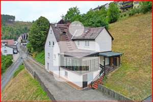 Viel Ruhe – toller Blick! – Die vollständige Adresse der Immobilie erhältst du vom Anbieter., 96352 Wilhelmsthal – Vorschaubild 1