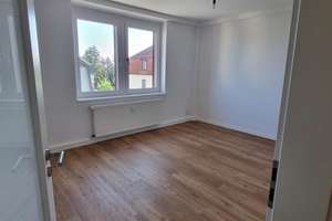 Kleine zwei Zimmer Wohnung sucht Sie