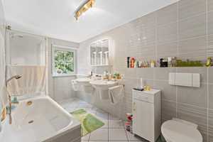 Sehr gepflegtes 3-Familienhaus in ruhiger Lage – Neustadt an der Weinstraße – Vorschaubild 45