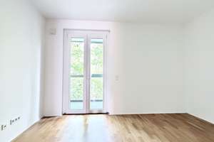 Großzügige Wohnung mit Wintergarten und Balkon sucht Mieter: 3-Zimmer, 119m² – Konrad-Adenauer-Ring 1a, 65187 Rheingauviertel / Hollerborn, Wiesbaden – Vorschaubild 6