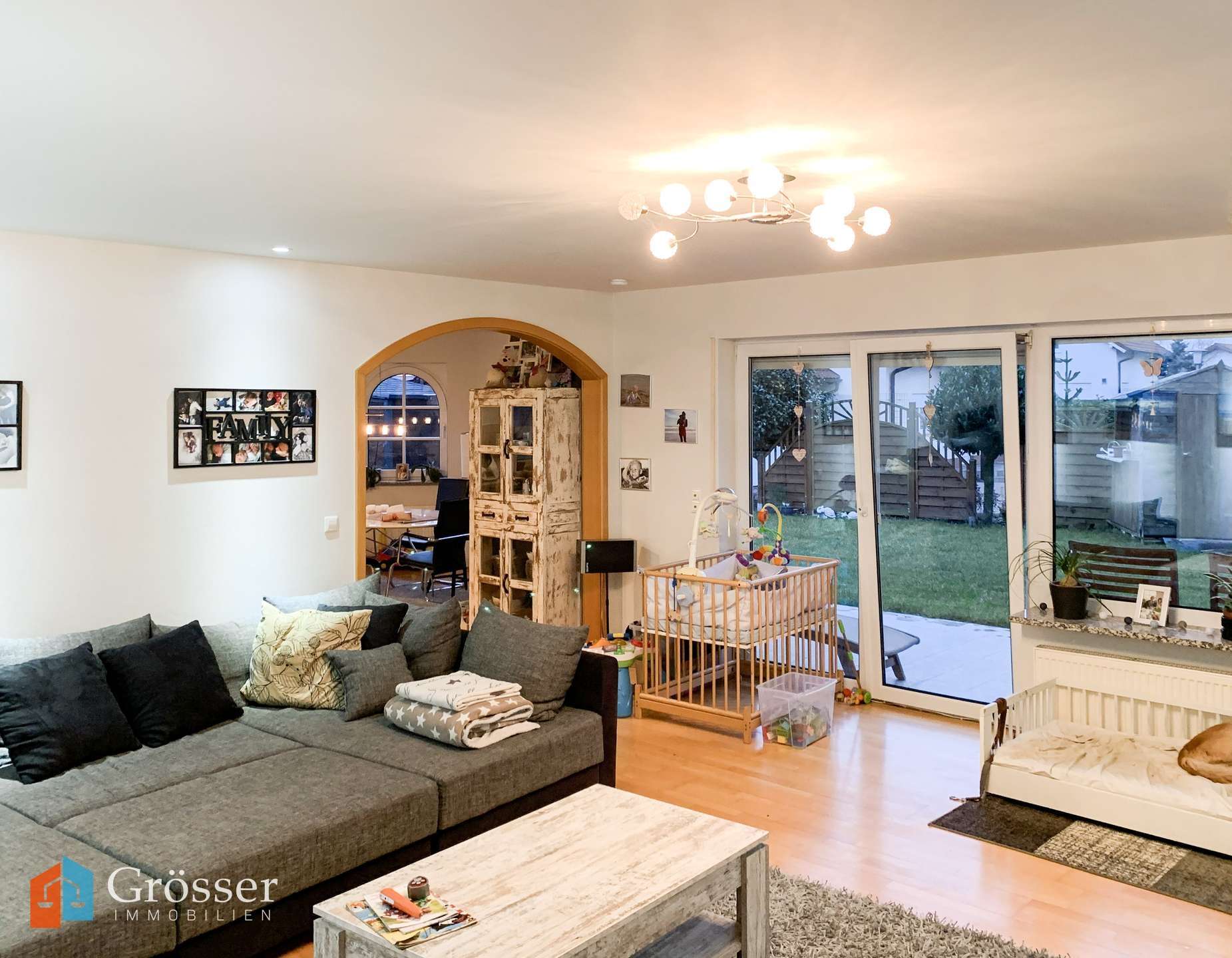 Immobilie in Eppingen - sehr schöne 4 Zimmerwohnung mit Nebenflächen, Möglichkeiten und großem Garten - Bild 2