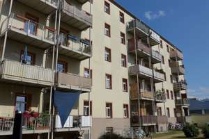 seltene Gelegenheiheit! 4-Zimmerwohnung mit 2-Balkonen in gepflegter Familiefreundlicher Wohnanlage! – Fritz-Reuter-Straße 57, 1097 Pieschen-Nord/Trachenberge, Dresden – Vorschaubild 1