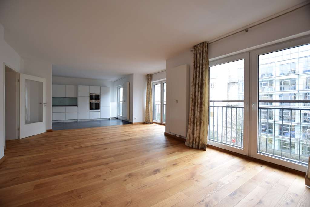 Moderner Wohnkomfort im Westend – Schicke Wohnung mit Balkon