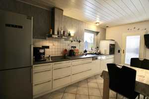 Modernisierter Bungalow mit Garten, Tiefgarage und Wohlfühlfaktor – Nordfriesland (Kreis) – Vorschaubild 8