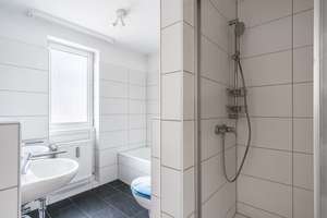 NEW *PAUL & PARTNER* GEMÜTLICHE MAISONETTE-EINHEIT MIT BALKON IN TOP LAGE ! – Die vollständige Adresse der Immobilie erhältst du vom Anbieter., 65183 Mitte, Wiesbaden – Vorschaubild 22