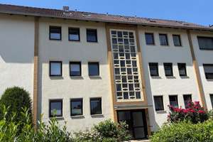 Gepflegte Eigentumswohnung auf Parkgrundstück – Friedrich-Bach-Str. 8, 31675 Bückeburg – Vorschaubild 2