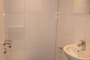 Frisch renovierte 3-Zimmer Wohnung mit Balkon, nahe FH und Köln Arcaden – Feldbergstr. 16, 51105 Humboldt/Gremberg, Köln – Vorschaubild 6