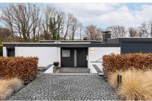 Modernisiertes 7-Zimmer-Haus mit EBK in Leverkusen