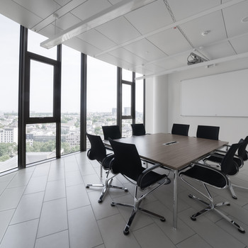 Großraumbüros für 10 Personen in Signature Tower 185