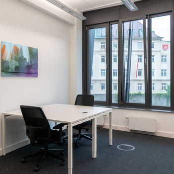 Privater Büroraum für 1 Person in Regus Leuchtenbergring