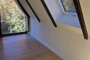 Großes Einfamilienhaus zentrumsnah, zur Miete mit Garten und zwei eigenen Parkplätzen - ab sofort – Olewischtwiet 18, 22177 Bramfeld, Hamburg – Vorschaubild 2