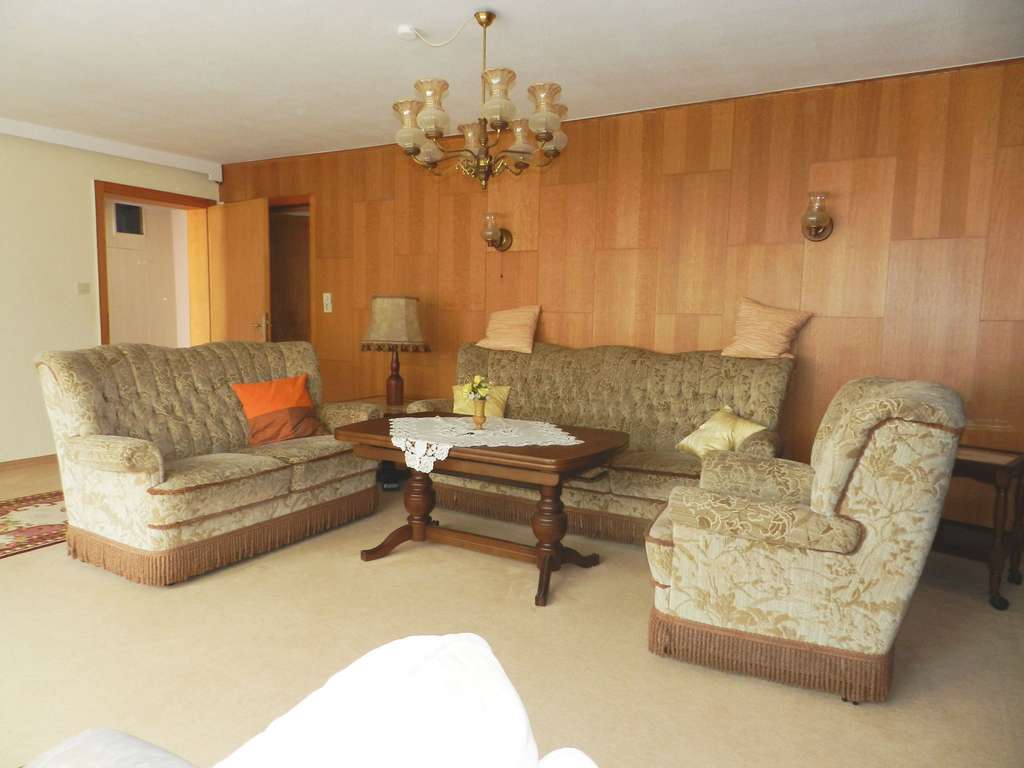 Immobilie in Lamspringe - DANACH HABEN SIE SCHON LANGE GESUCHT - EINFAMILIENHAUS MIT SEPARATEM GARTENGRUNDSTÜCK!!! - Bild 1