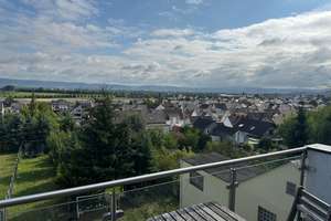 Ansprechende 3-Zimmer-DG-Wohnung mit Balkon und Einbauküche in Mülheim-Kärlich – Kettiger Str. 26, 56218 Mülheim-Kärlich – Vorschaubild 2