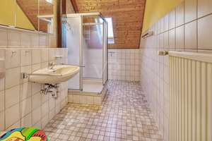 Großzügiges Raumwunder mit sieben Zimmern und Garten - freistehendes Einfamilienhaus in Altenrath – Die vollständige Adresse der Immobilie erhältst du vom Anbieter., 53842 Troisdorf – Vorschaubild 17