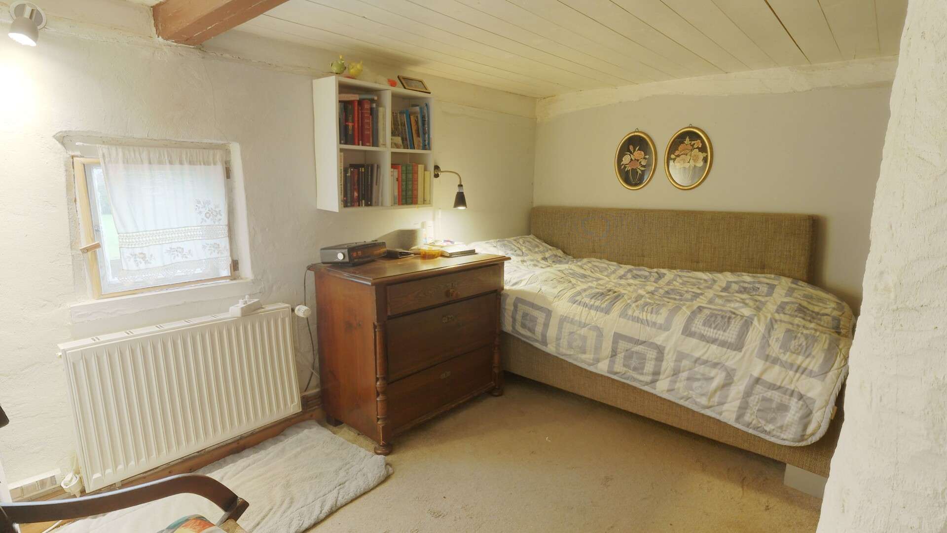 Immobilie in Drage - Schleswig-Holsteinische Geschichte|Denkmalgeschützt unter Reet |Idyllisch gelegen am Löschteich - Bild 2