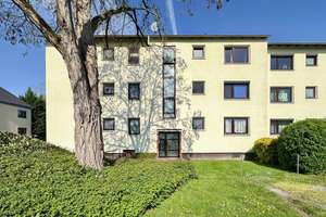 Bezugsfrei! Helle 2-Zimmer-Eigentumswohnung mit Balkon in Köln-Sürth – Die vollständige Adresse der Immobilie erhältst du vom Anbieter., 50999 Sürth, Köln – Vorschaubild 1