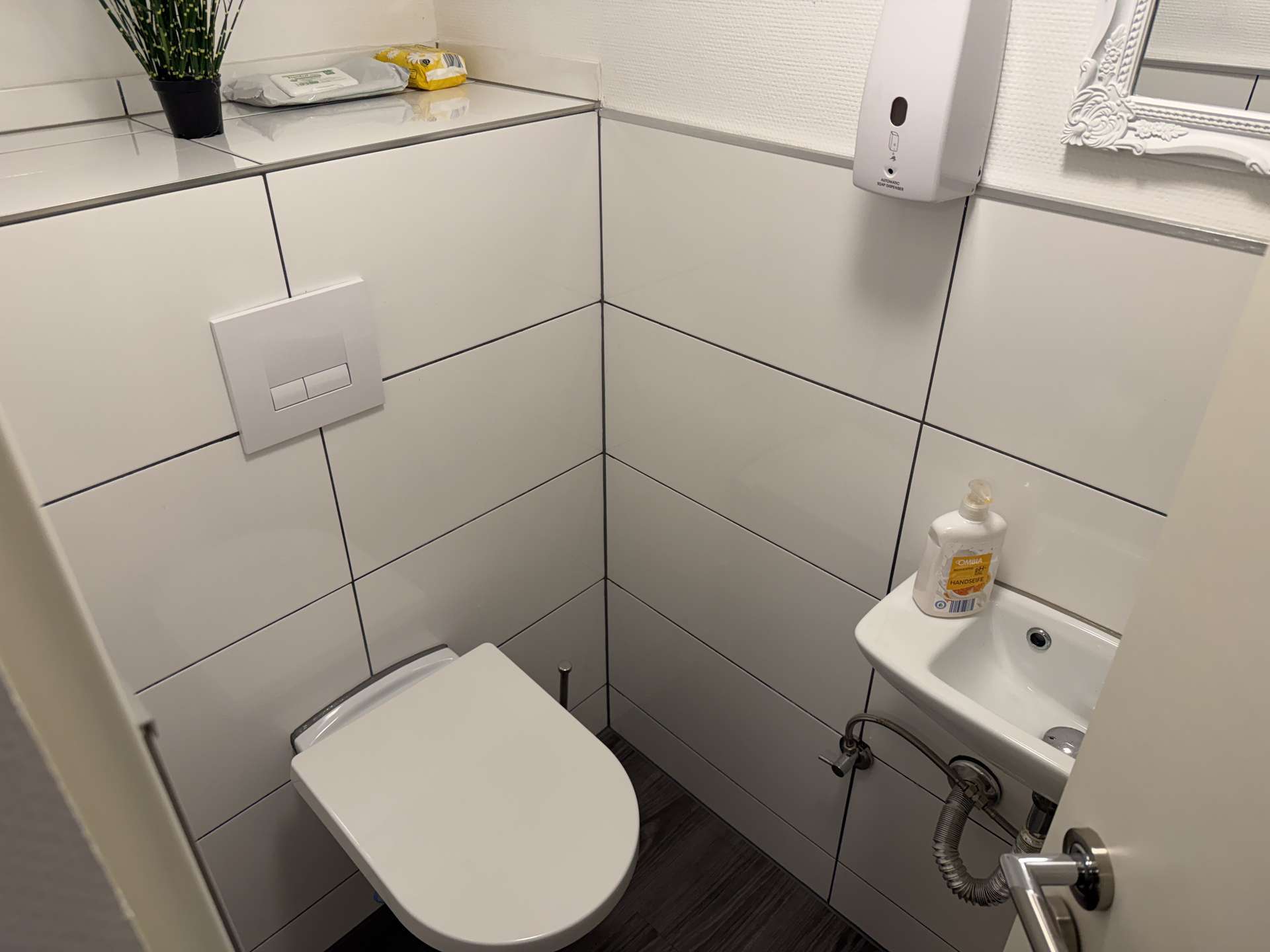 Immobilie in Schermbeck - Stilvoll modernisiertes Einfamilienhaus mit separatem Praxisbereich und großem Garten! - Bild 5