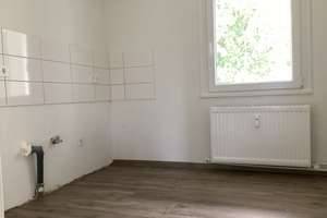 Hier findet jeder seinen Platz: helle 2-Zimmer-Wohnung mit Balkon – Donauschwabenstr. 5 E, 33609 Heepen, Bielefeld – Vorschaubild 4
