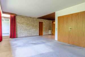 Raum für Visionen: Einfamilienhaus mit Einliegerwohnung in begehrter Lage – Konstanz (Kreis) – Vorschaubild 2