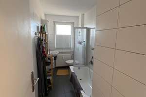 Von Privat: 2-Zimmer-Wohnung DG mit EBK und Stellplatz in Wiesbaden-Bierstadt – Am Wolfsfeld 28, 65191 Bierstadt, Wiesbaden – Vorschaubild 5