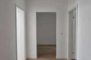 Modernisierte 2-Zimmer Wohnung mit Balkon mit blick auf Karl-heine Kanal – Endersstraße 57, 4177 Lindenau, Leipzig – Vorschaubild 1