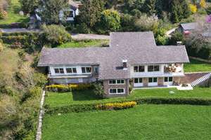 Juwel an der Bergstraße – Exklusive Villa                               in traumhafter Panorama-Lage – Die vollständige Adresse der Immobilie erhältst du vom Anbieter., 69469 Weinheim – Vorschaubild 1