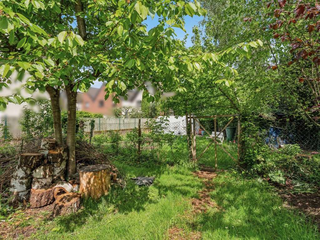 Schönes Grundstück zur Bebauung eines Ein- bis Zweifamilienhauses in Troisdorf-Bergheim