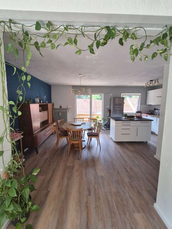 Immobilie in Linden - Ein-Zwei-Familien unter einem Dach – liebevoll renoviertes, freistehendes Zuhause mit Charakter - Bild 2