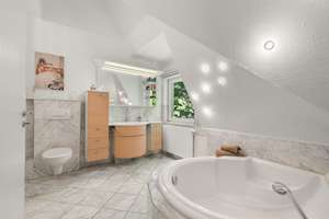 Zauberhafte Maisonette-Wohnung mit Blick ins Alstertal – Die vollständige Adresse der Immobilie erhältst du vom Anbieter., 22337 Ohlsdorf, Hamburg – Vorschaubild 11