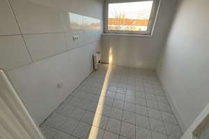 Frisch renovierte 2 Zimmer-Wohnung mit Balkon und modernisiertem Tageslichtbad mit Wanne – Mozartstr. 11, 23556 Sankt Lorenz Nord, Lübeck – Vorschaubild 25