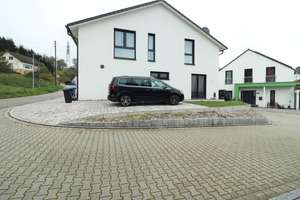 Neuwertige Doppelhaushälfte mit Terrasse, & Photovoltaik in schöner Lage von Rheinfelden-Karsau – Die vollständige Adresse der Immobilie erhältst du vom Anbieter., 79618 Rheinfelden (Baden) – Vorschaubild 2